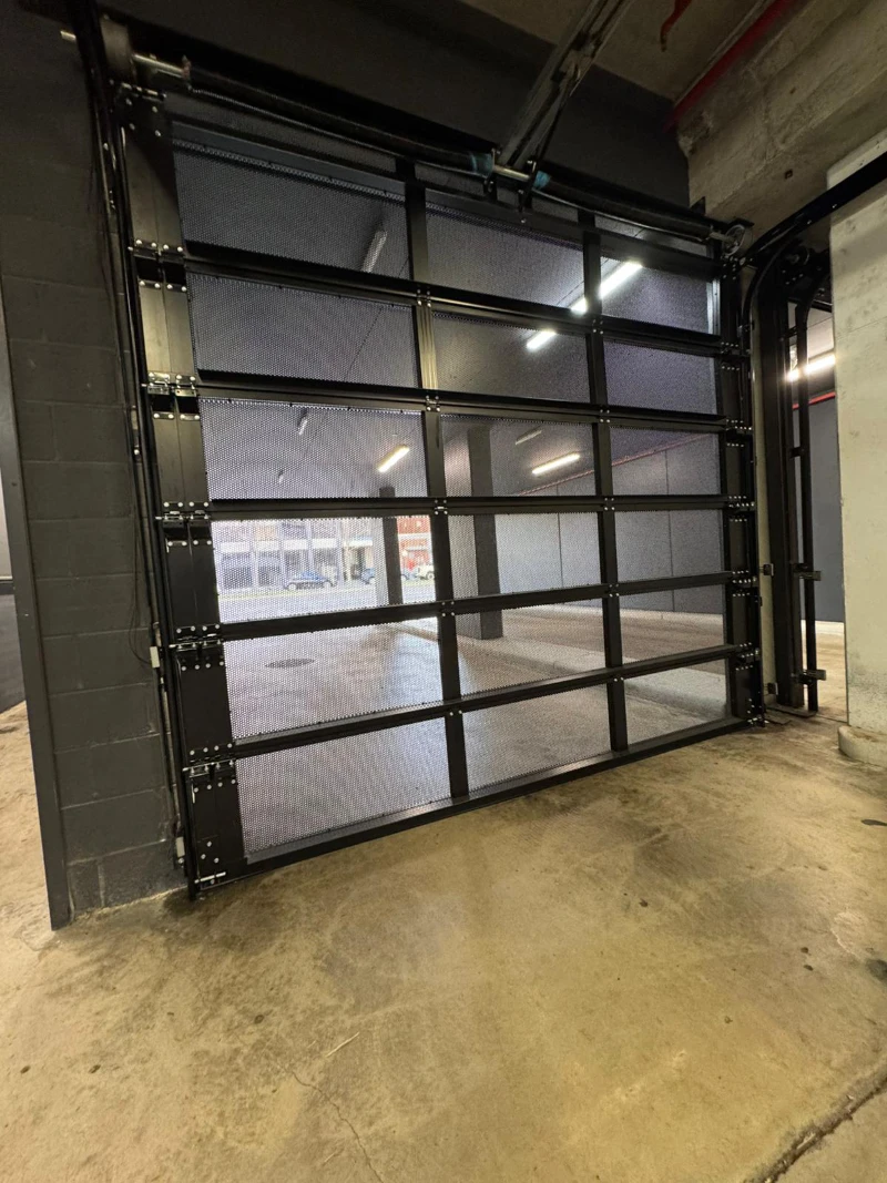 Commercial section rollar doors
